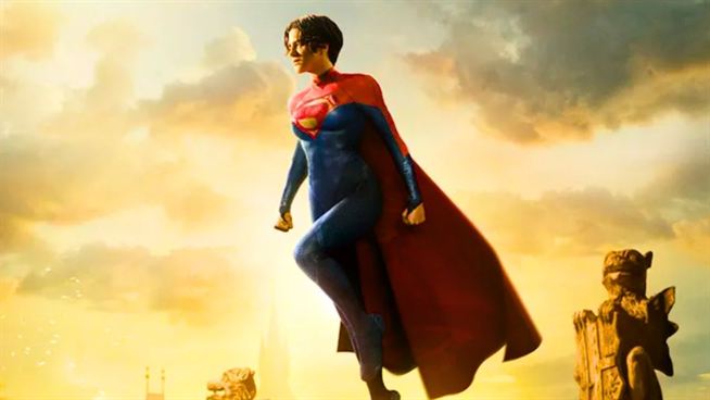 You are currently viewing “The Flash” Filminin Supergirl’ü, Henry Cavill’in Onayını Aldı