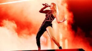 Read more about the article Taylor Swift’in Konser Filmi Amerika Gişesi’ni Salladı!