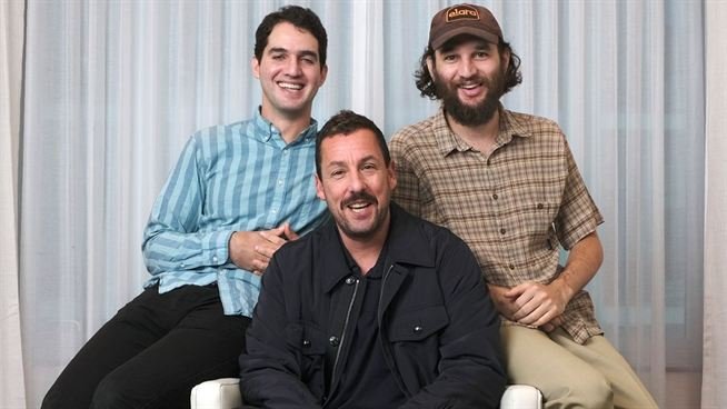 You are currently viewing Adam Sandler ve Safdie Kardeşlerin Yeni Filmini Grev Vurdu