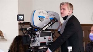Read more about the article Christopher Nolan, Büyük Ölçekli Filmlerden Neden Vazgeçemiyor?