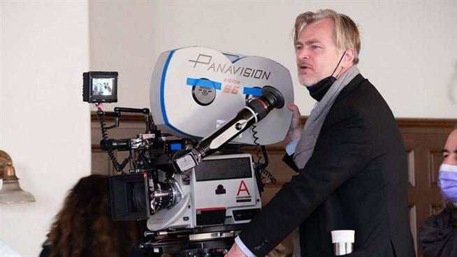 Read more about the article Christopher Nolan, Büyük Ölçekli Filmlerden Neden Vazgeçemiyor?