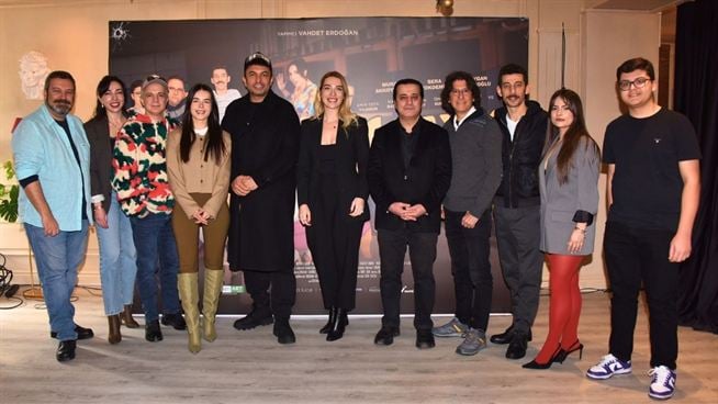 You are currently viewing “C Takımı” Basın Toplantısında Film Öncesi Kahkaha Provası!